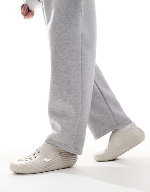 Nike ReactX Rejuven8 clogs in light pink , 3 of 4