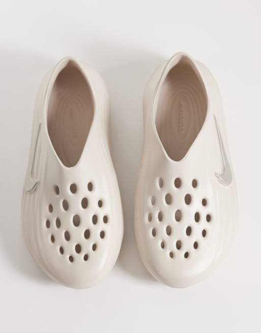 ペレグレイス Nike ReactX Rejuven8 clogs in off-white | ASOS