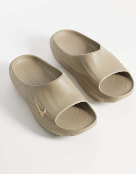 Nike ReactX sliders in beige - view 1