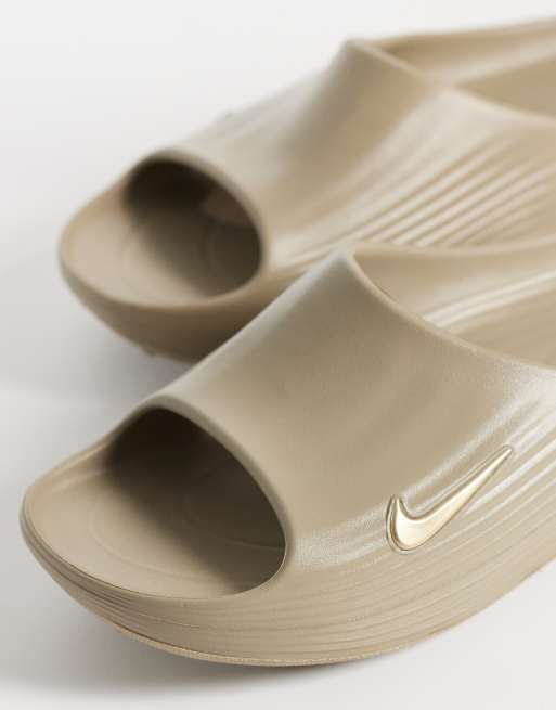Nike ReactX sliders in beige, 3 of 4