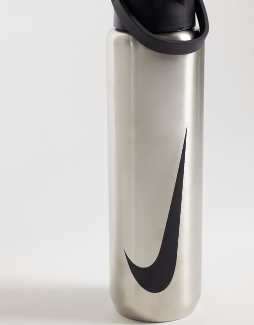 Nike Recharge botella metálica en plateado con swoosh negro, 2 de 3