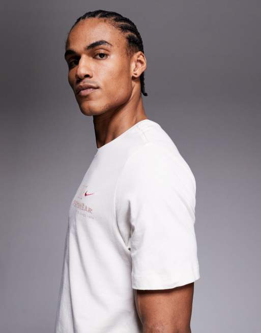 Nike Reef Encounters graphic t-shirt in white, 4 of 5