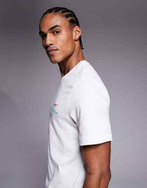 Nike Reef Encounters graphic t-shirt in white, 4 of 5