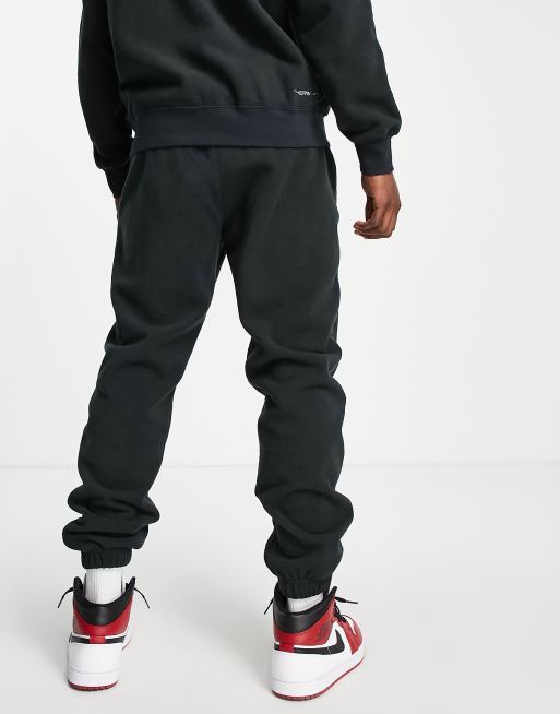 Nike Sportswear Repeat Trousers - Black – Footkorner