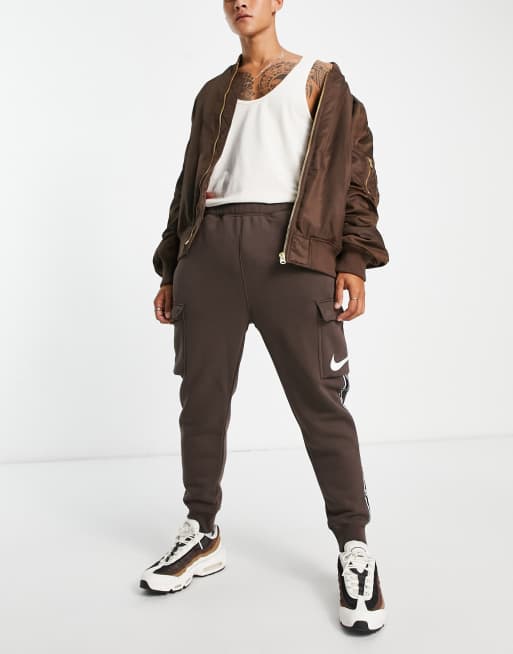 Nike - Repeat Pack - Cargo-joggingbroek in barokbruin