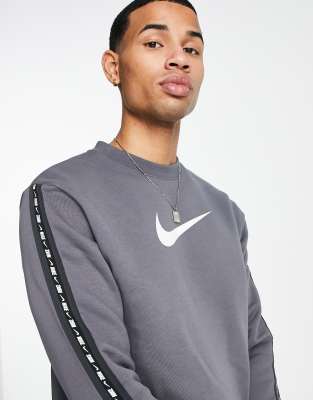 nike repeat jumper