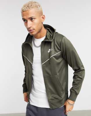 nike repeat jacket