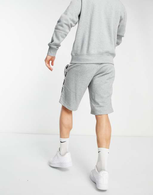 Nike – Repeat Pack – Shorts mit Zierband in Grau ASOS