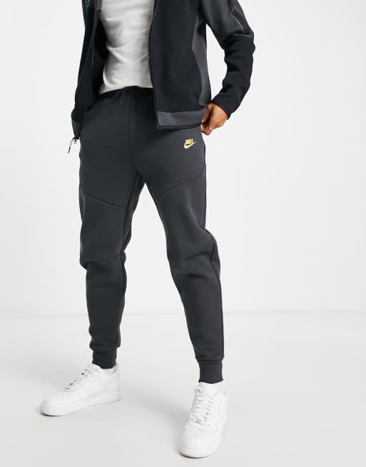 nike tech fleece joggers asos