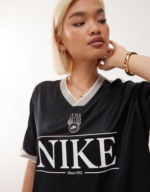 Nike Retro Football Maglia nera e bianca ASOS