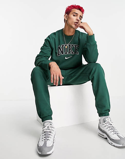insluiten succes kalf Nike Retro logo heavyweight sweatshirt in noble green | ASOS