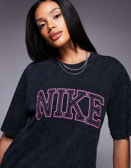 Nike retro logo oversized t-shirt in black