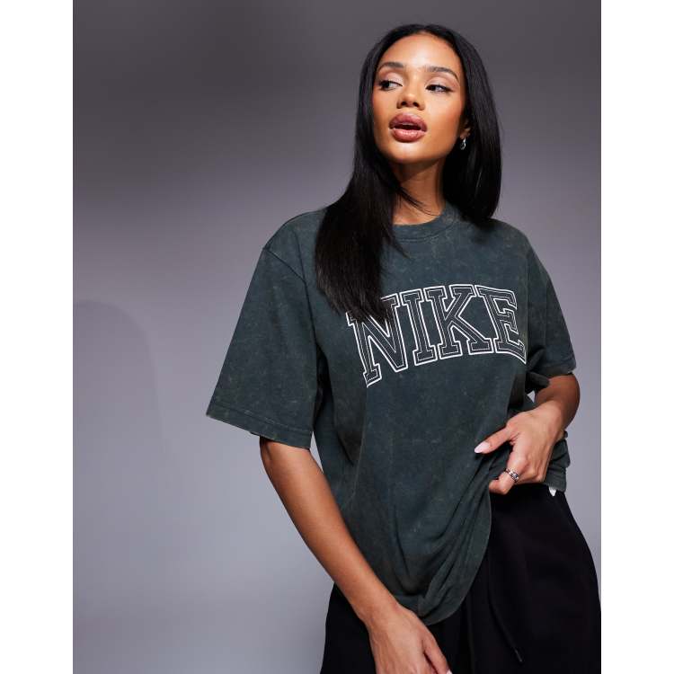 208573656-1-midgreen?$n_750w$&