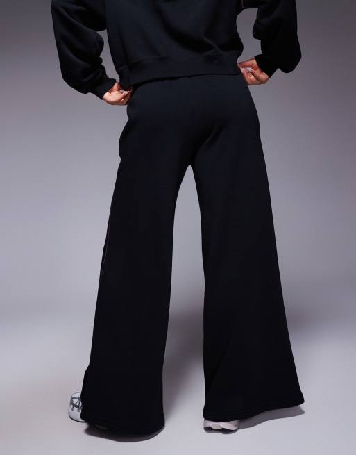 Nike retro logo straight leg sweatpants in black | ASOS