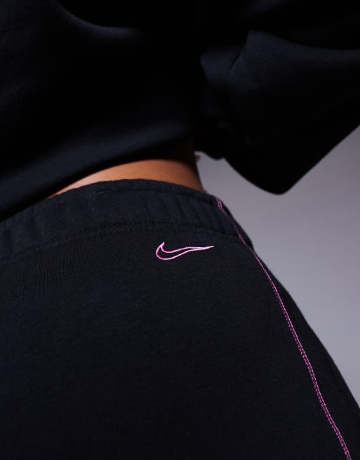 Nike retro logo straight leg sweatpants in black