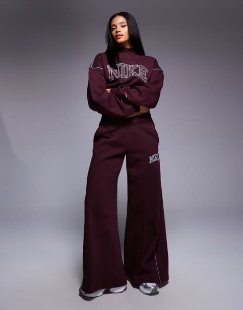 Nike retro logo wide leg joggers in burgundy - view 1