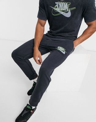Nike Retro Pack cuffed joggers in black 