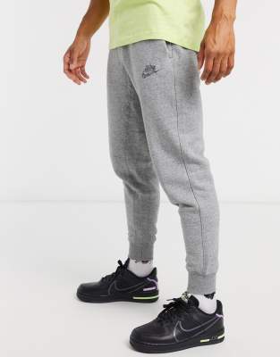 nike cuffed sweatpants