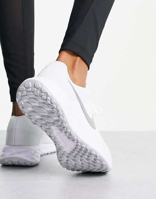 Nike revolution blancas new arrivals