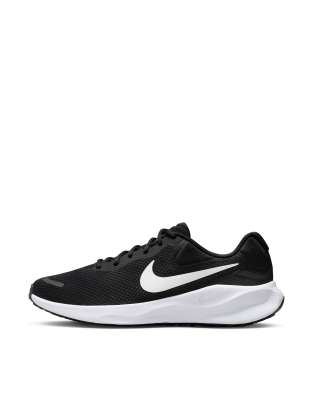 Nike Revolution 7 Sneakers In Black And White