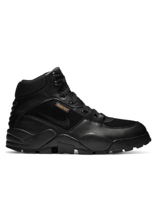 Nike Rhyodomo Gore-Tex waterproof boots in black | ASOS