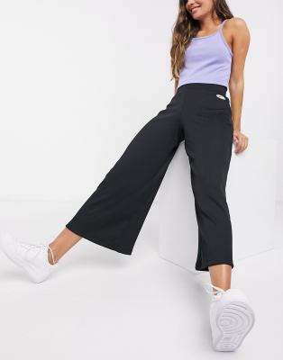nike wide leg