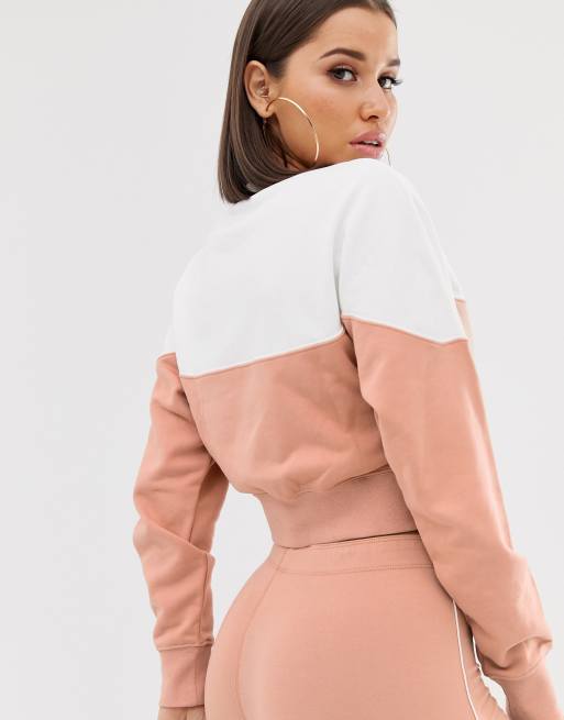 Rose gold outlet nike outfit
