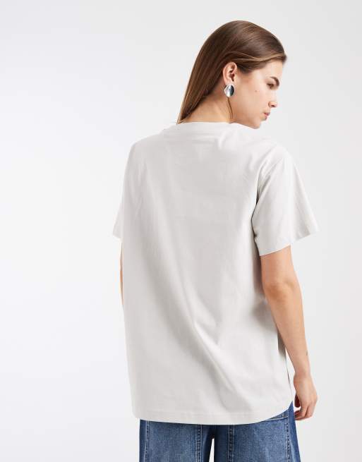 Nike rose graphic oversized t-shirt in light grey, 4 of 4