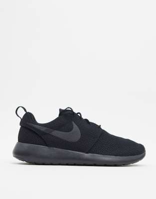 roshe 1 black and white