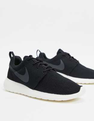 black roshe sneakers