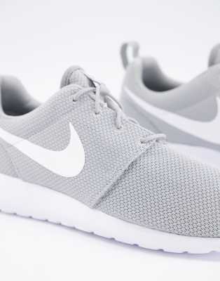 nike roshe one grey