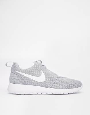 nike roshe run gris clair