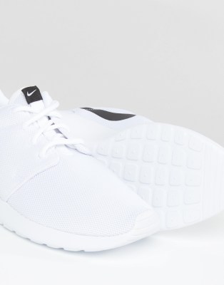 scarpe bianche ginnastica