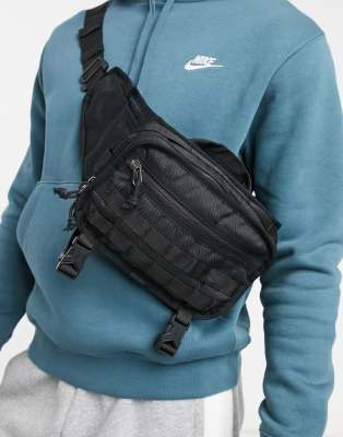 nike rpm bum bag in black