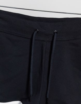 nike runner shorts in black