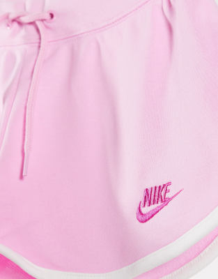nike runner shorts pink
