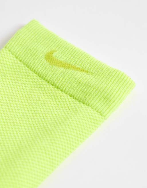 Nike Running 1 pack crew socks in green, 2 of 3