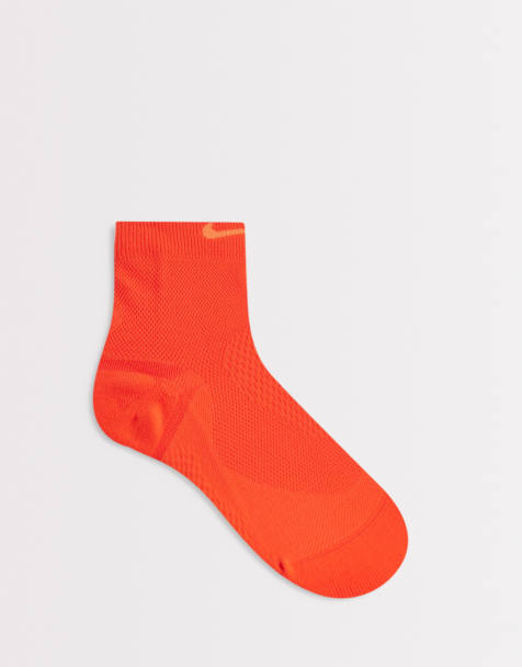 Nike Running 1 pack swoosh crew socks in red - view 1