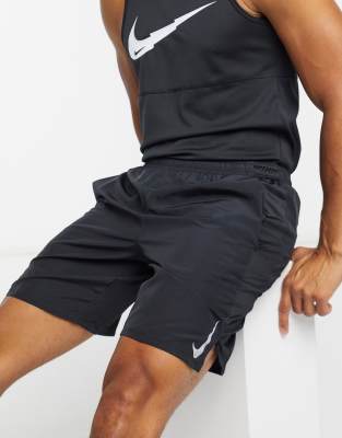 nike challenger shorts 9 inch black