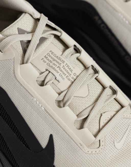 Nike Running ACG Pegasus Trail Gore-Tex sneakers in crème en zwart, 4 van 5
