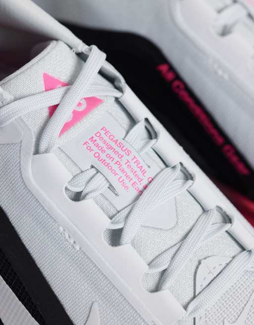 Nike Running ACG Pegasus Trail Gore-Tex trainers in white & black, 4 of 5