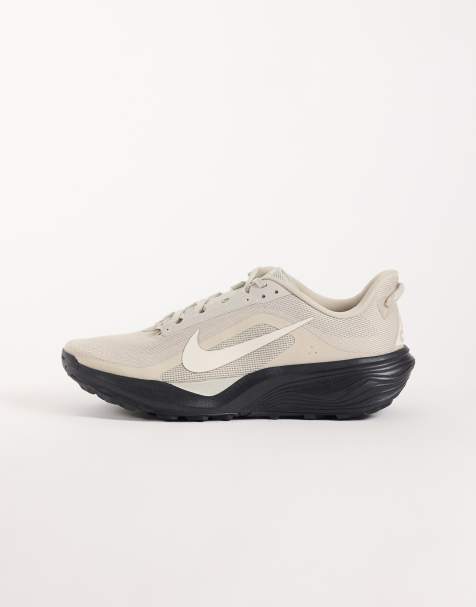 Nike Running ACG Pegasus Trail Sneaker in Cremeweiß und Schwarz - view 1