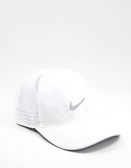 Nike women's outlet aerobill running hat