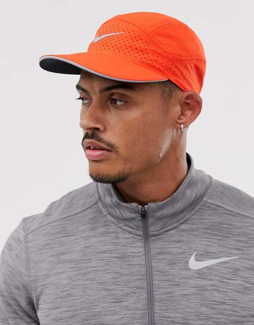 Nike Running Aerobill Tailwind cap in red