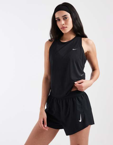 Nike Running - Aeroswift Dri-FIT - Sorte plisserede shorts med mellemhøj talje - view 1