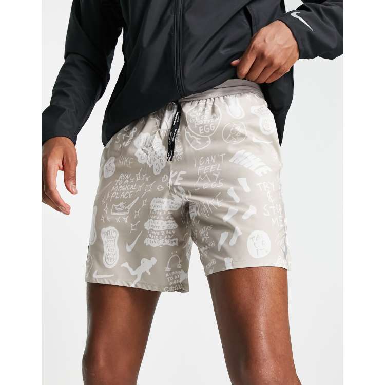 Nike Running A.I.R Flex Stride 7 inch short in grey