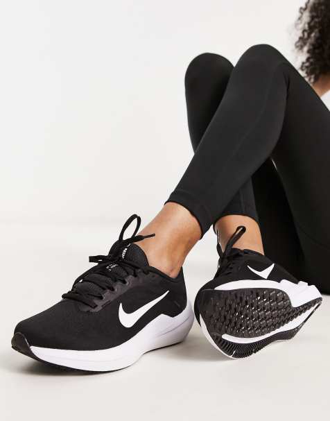 Women's nike black 2025 and grey trainers