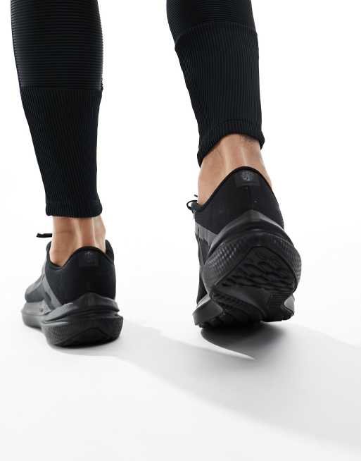 Nike Running Air Winflo 10 trainers in black, 4 of 5