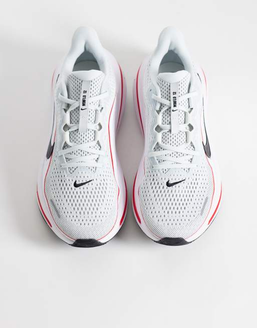 Nike Running Air Winflo 12 zapatillas de deporte blancas y rojas, 3 de 5