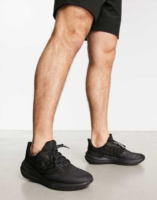 Nike Running - Air Winflo 9 Shield - Sneakers i tredobbelt sort